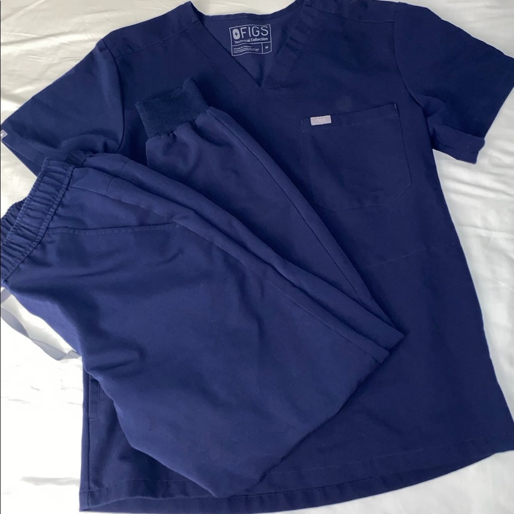 MENS FIGS SCRUBS In Navy Blue